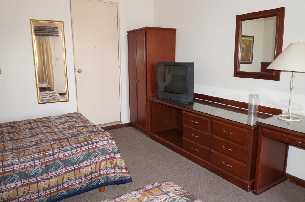 Maria Luisa Inn & Suites Juarez  Eksteriør bilde