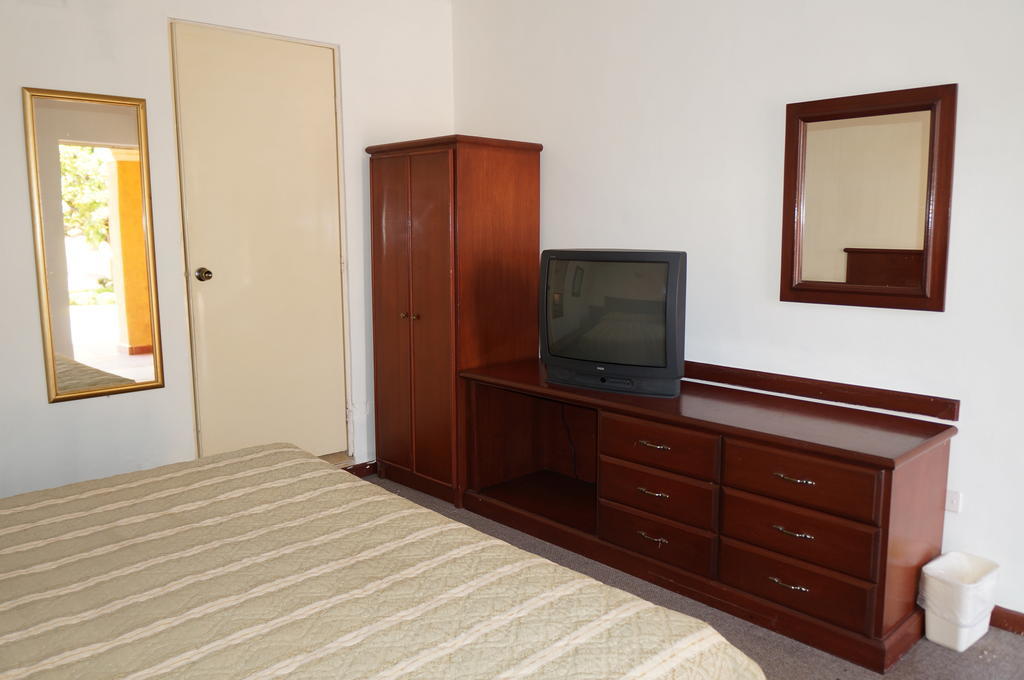 Maria Luisa Inn & Suites Juarez  Eksteriør bilde